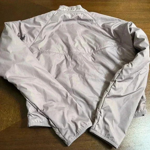 Nike Women's Purple Smoke F Zip Run Division Jacket - Picture 12 of 13